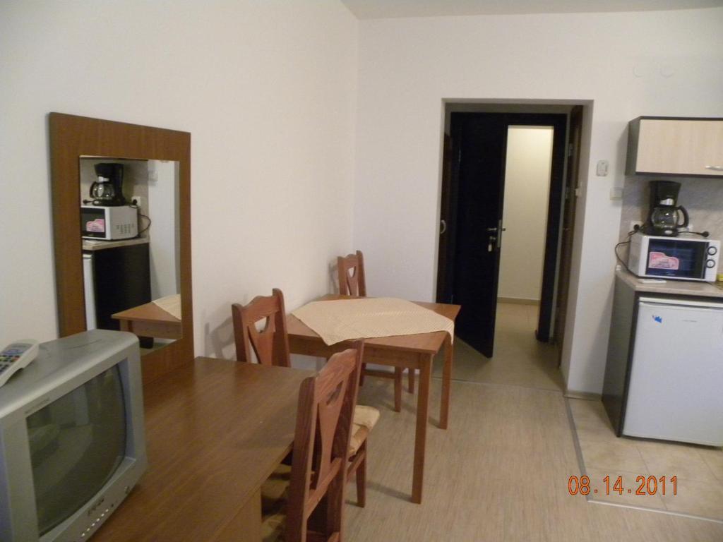 Apartcomplex New Tawn オブゾー 部屋 写真